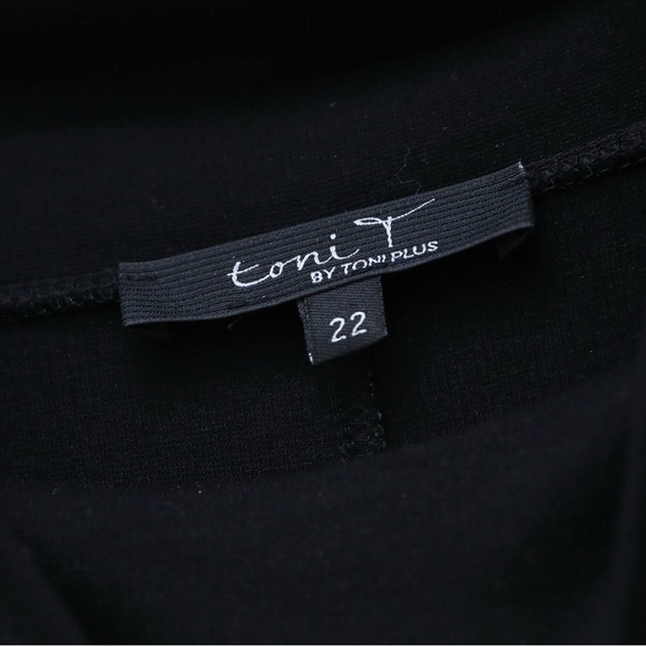 Toni T Plus black turtleneck tunic dress loose fit abstract print asymmetric 22 - Picture 3 of 9